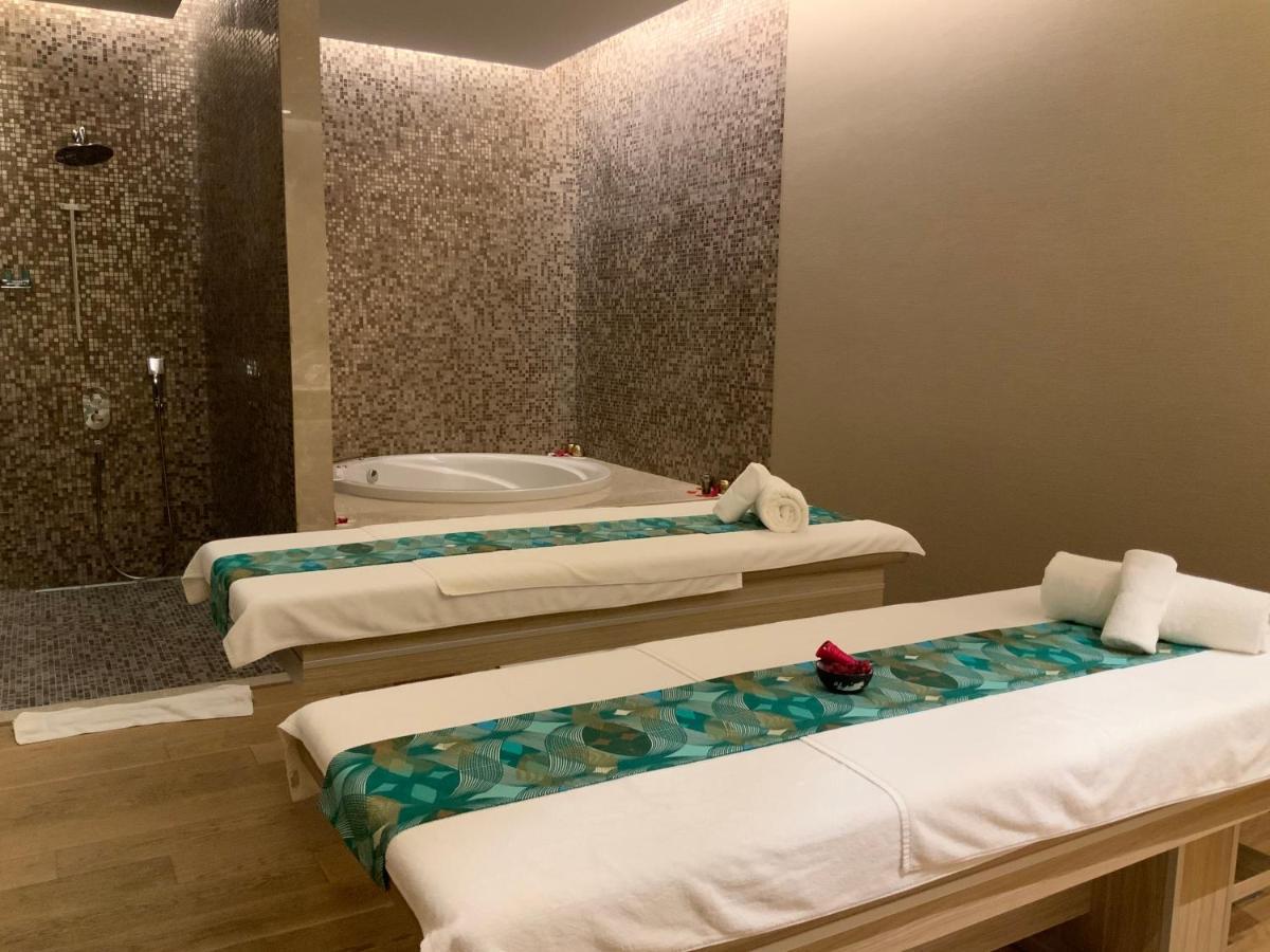 Grand Hotel De Kintele Brazzaville Dış mekan fotoğraf
